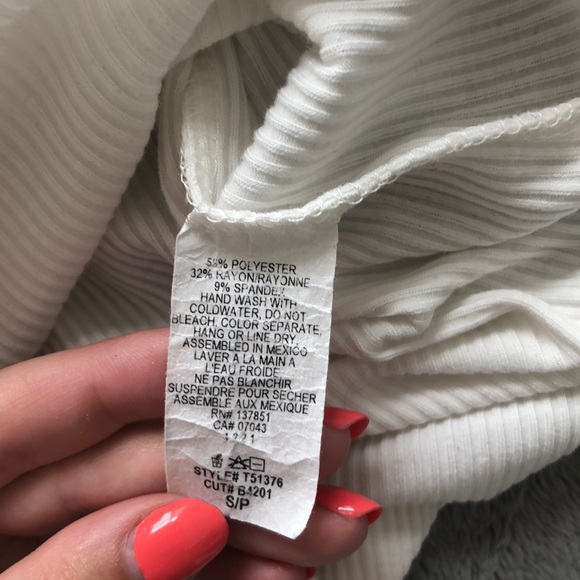 White tank bodysuit with Ruffled strapes - Picture 5 of 7